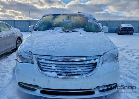 2014 Chrysler Town & Country Touring из США, поврежденный, VIN 2C4RC1BGXER159717